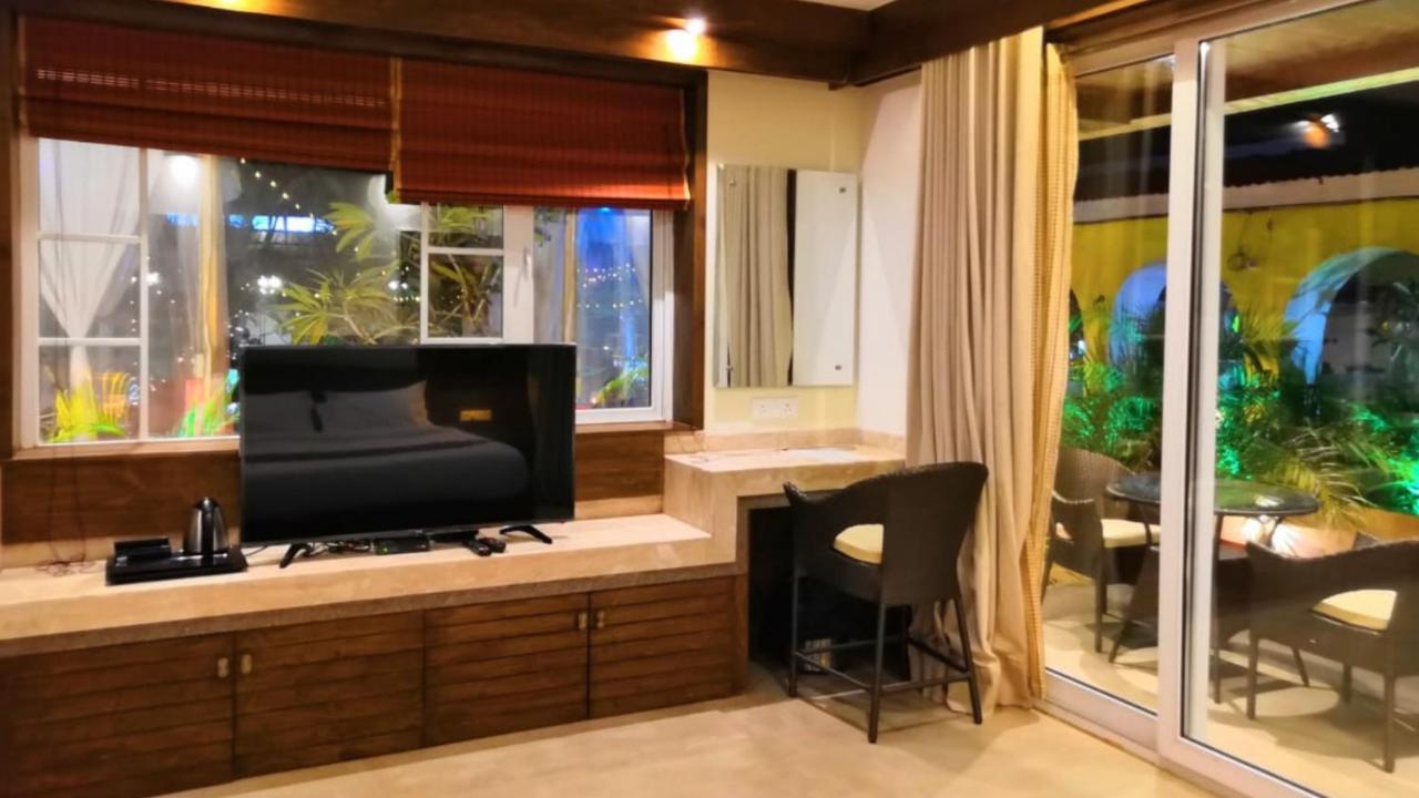 Shivers Oasis Luxury Boutique Resort 칸돌림 외부 사진