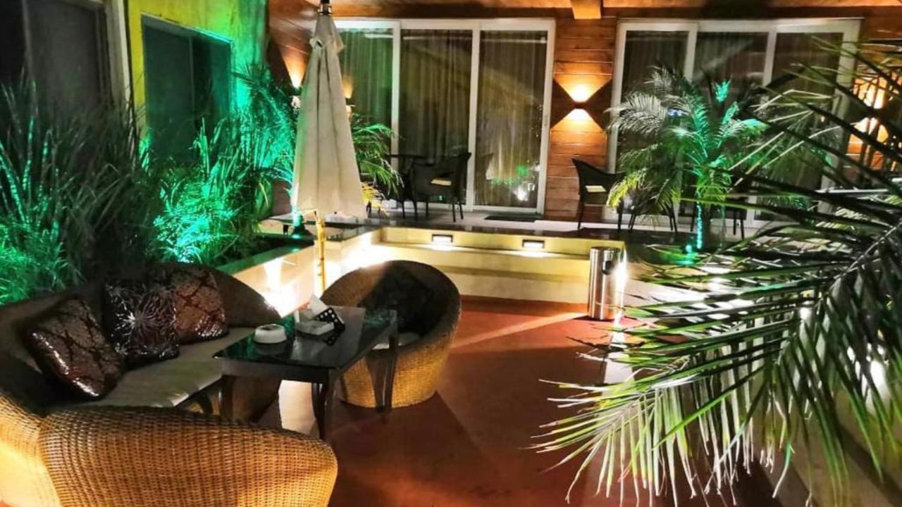 Shivers Oasis Luxury Boutique Resort 칸돌림 외부 사진